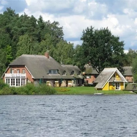Ferien Direkt Am Wasser Mit Hund Krakow am See Exterior photo